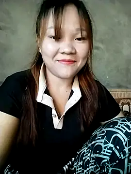 Snapshot of m-mbae chatting on December 1, 2025, 1:54 am m-mbae online show from December 1, 2025, 1:54 am