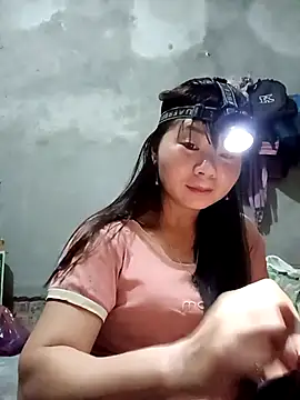 vangkt-cute online show from February 25, 2026, 8:51 pm