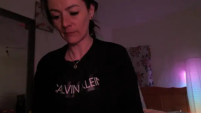 MissyDior8 online show from April 12, 2026, 9:03 am