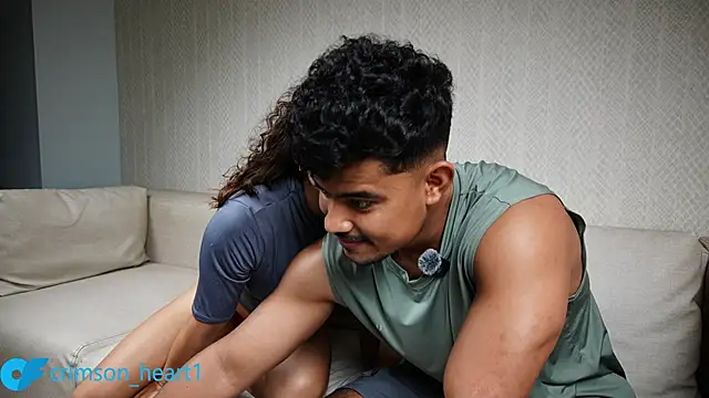 crimson heart1 online show from March 5, 2026, 9:44 pm