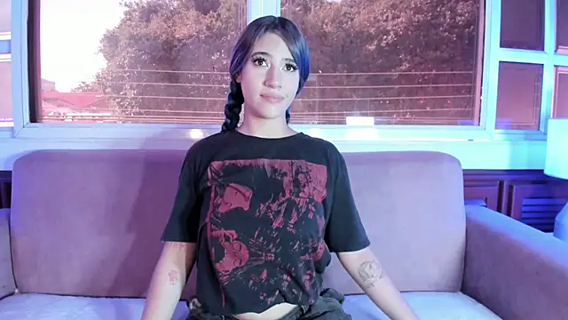 ReiAyanamy online show from February 5, 2026, 8:02 pm