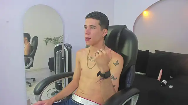 Gabo white1 online show from December 18, 2025, 4:18 am