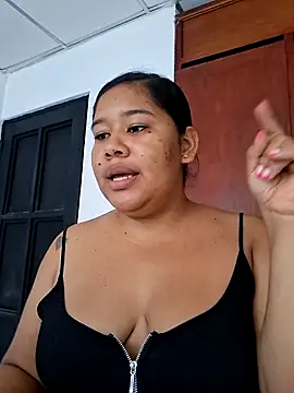 Sarahy- online show from June 3, 2026, 1:36 pm