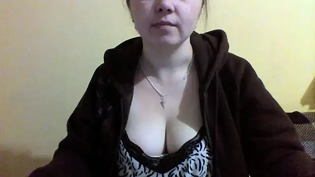 Snapshot of Vitalina282128 chatting on February 2, 2026, 4:49 pm Vitalina282128 online show from February 2, 2026, 4:49 pm