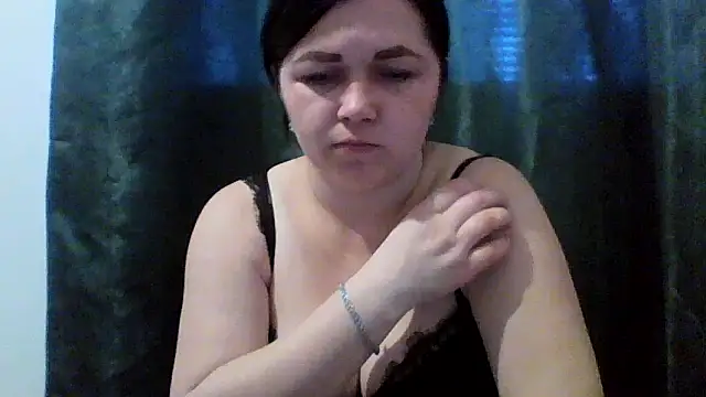 Vitalina282128 online show from April 14, 2026, 6:08 am