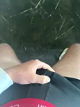 fra06  online show from November 12, 2025, 12:49 pm