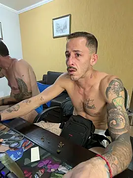 Lucasjandre online show from May 8, 2026, 12:49 am