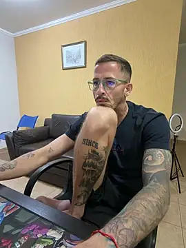 Lucasjandre online show from June 13, 2026, 11:57 pm