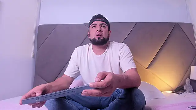 Snapshot of lukas_ad chatting on November 10, 2025, 8:30 pm lukas ad online show from November 10, 2025, 8:30 pm