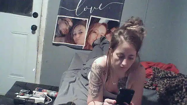 Snapshot of sexxxilexxxi44 chatting on December 19, 2025, 1:56 am sexxxilexxxi44 online show from December 19, 2025, 1:56 am