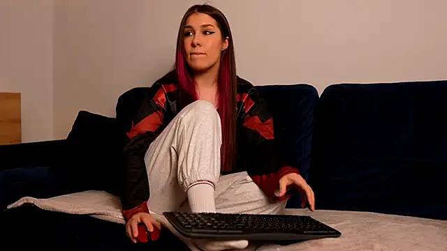 Snapshot of BellaBlush03 chatting on April 11, 2026, 8:46 pm BellaBlush03 online show from April 11, 2026, 8:46 pm