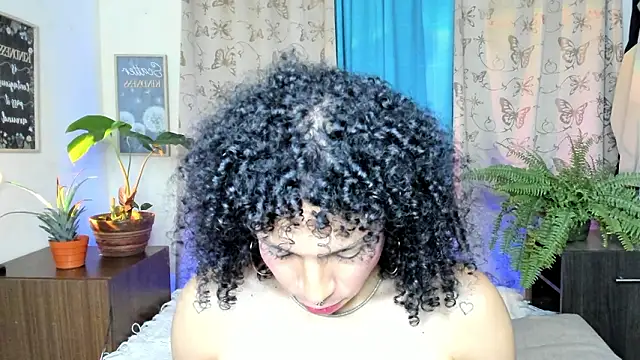 Snapshot of Angel_White25 chatting on February 2, 2026, 11:03 pm Angel White25 online show from February 2, 2026, 11:03 pm