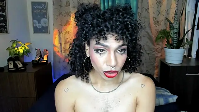 Snapshot of Angel_White25 chatting on February 27, 2026, 10:43 pm Angel White25 online show from February 27, 2026, 10:43 pm