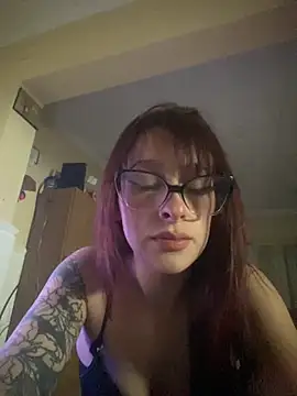 Snapshot of Taurina0105 chatting on June 25, 2026, 3:50 am Taurina0105 online show from June 25, 2026, 3:50 am