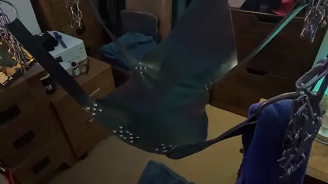 LeatherSdaddy online show from November 26, 2025, 5:58 pm