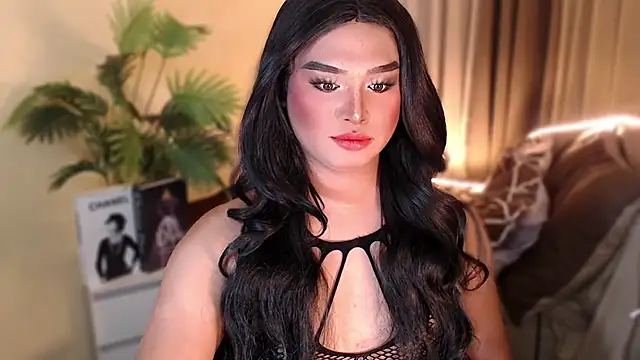 Snapshot of UrGoddess_Sofia chatting on December 2, 2025, 7:53 pm UrGoddess Sofia online show from December 2, 2025, 7:53 pm