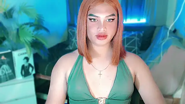 Snapshot of UrGoddess_Sofia chatting on December 15, 2025, 8:29 am UrGoddess Sofia online show from December 15, 2025, 8:29 am