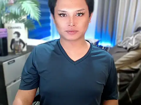 Snapshot of UrGoddess_Sofia chatting on February 13, 2026, 3:41 pm UrGoddess Sofia online show from February 13, 2026, 3:41 pm