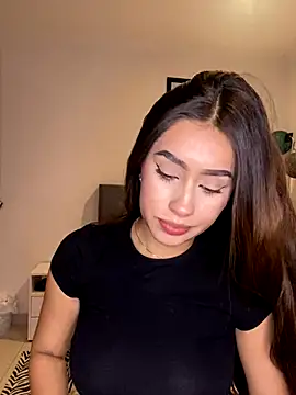 Snapshot of lauren_clauz chatting on December 3, 2025, 1:13 am lauren clauz online show from December 3, 2025, 1:13 am