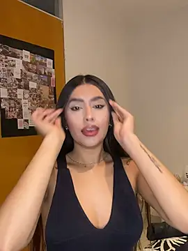 Snapshot of lauren_clauz chatting on February 5, 2026, 11:31 pm lauren clauz online show from February 5, 2026, 11:31 pm