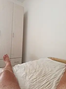 Snapshot of Andrey0911b chatting on November 11, 2025, 8:36 am Andrey0911b online show from November 11, 2025, 8:36 am