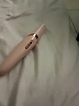 Snapshot of _-_-_-sthefany_-_-_- chatting on November 11, 2025, 6:08 pm - - -sthefany - - - online show from November 11, 2025, 6:08 pm