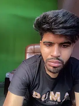 hotyyyyjonny online show from June 14, 2026, 2:24 am