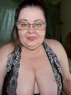 Natali-Gucci online show from August 9, 2026, 2:44 pm
