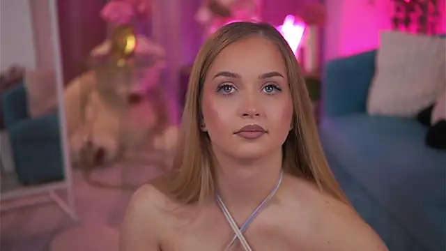 ElyssawetXX online show from February 15, 2026, 7:21 pm