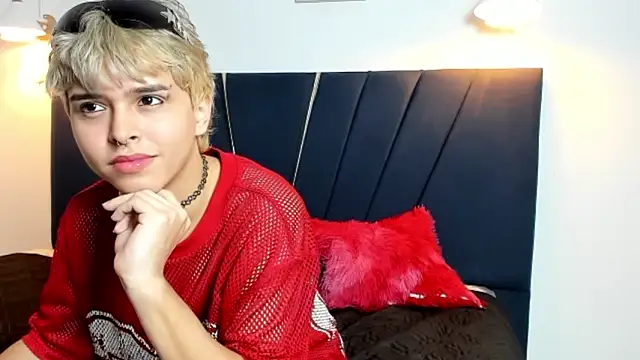 Snapshot of jaxson_cum chatting on November 12, 2025, 2:06 pm jaxson cum online show from November 12, 2025, 2:06 pm