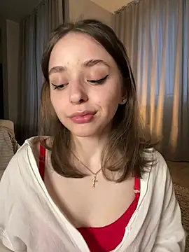 yoyogirlx online show from May 16, 2026, 1:54 pm
