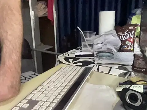 coach-karl online show from November 12, 2025, 10:20 pm