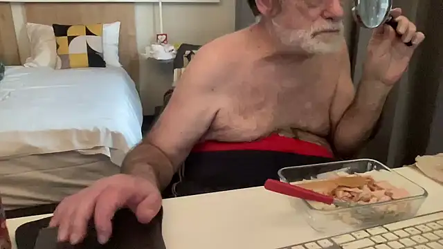 Snapshot of coach-karl chatting on February 7, 2026, 1:04 pm coach-karl online show from February 7, 2026, 1:04 pm