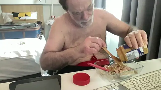 Snapshot of coach-karl chatting on February 12, 2026, 11:49 am coach-karl online show from February 12, 2026, 11:49 am