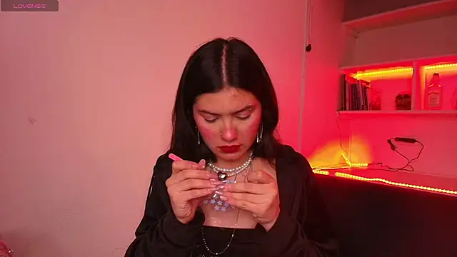 Brandy collinss online show from November 22, 2025, 11:31 am