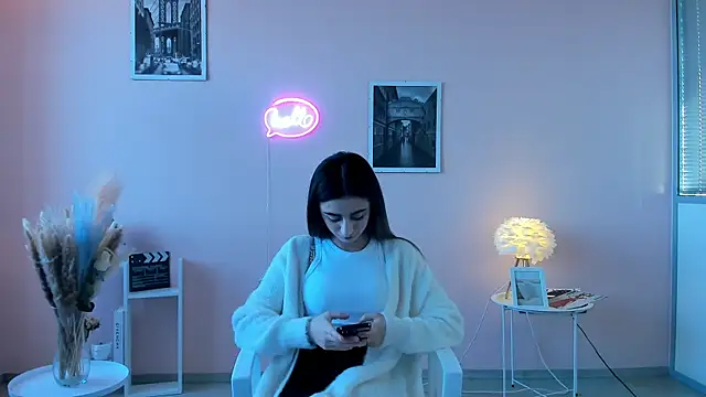 Snapshot of TovaNicometo chatting on November 16, 2025, 8:20 am TovaNicometo online show from November 16, 2025, 8:20 am