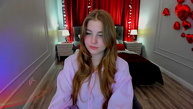 GoldenMirage online show from February 12, 2026, 7:31 pm