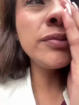 valeria absurdah online show from February 18, 2026, 8:38 pm