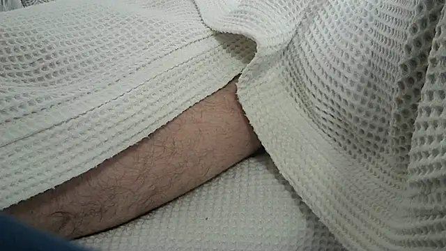 Youngboys30 online show from April 17, 2026, 10:35 pm