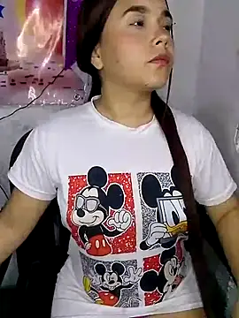 Girl Nasty Dirty online show from April 8, 2026, 2:33 am