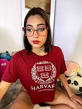 nani rosse of online show from November 19, 2025, 6:08 pm