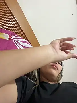 Snapshot of Anna_Bitch_Disgusting chatting on March 11, 2026, 4:51 am Anna Bitch Disgusting online show from March 11, 2026, 4:51 am