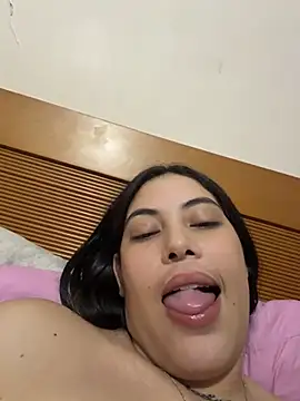Snapshot of Anna_Bitch_Disgusting chatting on July 10, 2026, 9:01 am Anna Bitch Disgusting online show from July 10, 2026, 9:01 am
