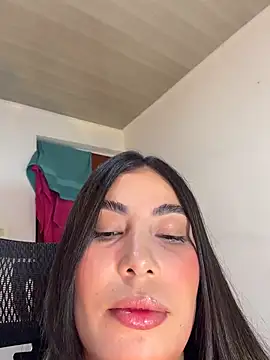 Snapshot of Anna_Bitch_Disgusting chatting on July 25, 2026, 4:43 am Anna Bitch Disgusting online show from July 25, 2026, 4:43 am