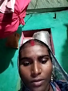 Big Lovexx online show from November 16, 2025, 5:29 pm