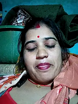 Hot kamla online show from December 3, 2025, 4:05 pm