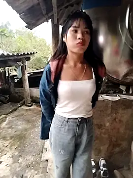 Snapshot of gugu0022 chatting on January 19, 2026, 10:52 am gugu0022 online show from January 19, 2026, 10:52 am