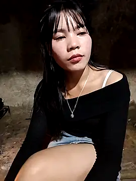 Snapshot of gugu0022 chatting on February 14, 2026, 1:19 pm gugu0022 online show from February 14, 2026, 1:19 pm