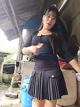 gugu0022 online show from May 11, 2026, 11:24 pm