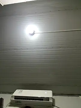 hoosuu online show from November 25, 2025, 2:06 pm